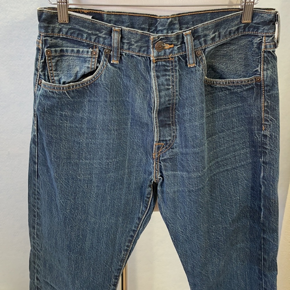 Levi’s 501 Button Fly Dark Wash Jeans - Picture 2 of 11
